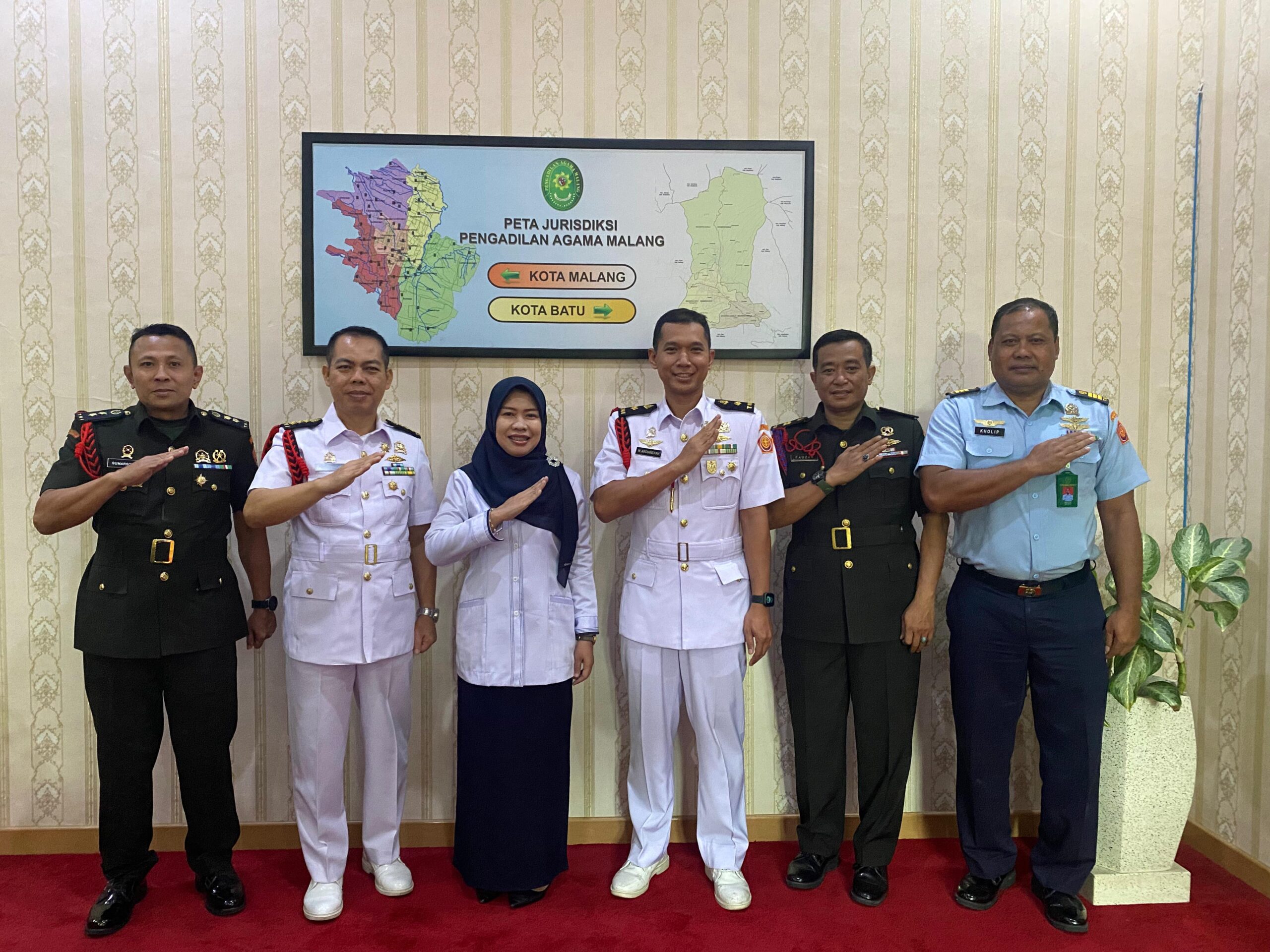 Sidang luar gedung dilmil (1)