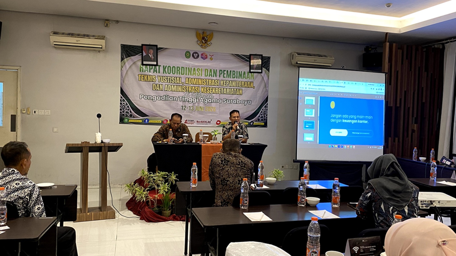 Perkuat Koordinasi dan Profesionalisme, PA Kota Malang Ikuti Rakor dan Pembinaan Teknis Yustisial PTA Surabaya