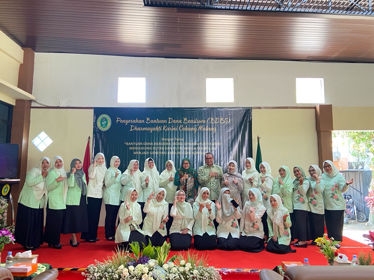Haru dan Penuh Makna! Dharmayukti Karini Cabang Malang Tebar Beasiswa, Wujud Nyata Investasi untuk Generasi Masa Depan